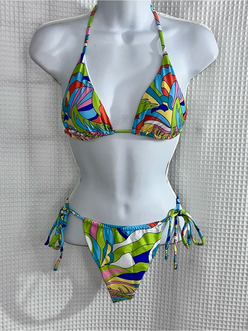 SHEIN Multicolor Abstract Halter Tie-Side Bikini size medium